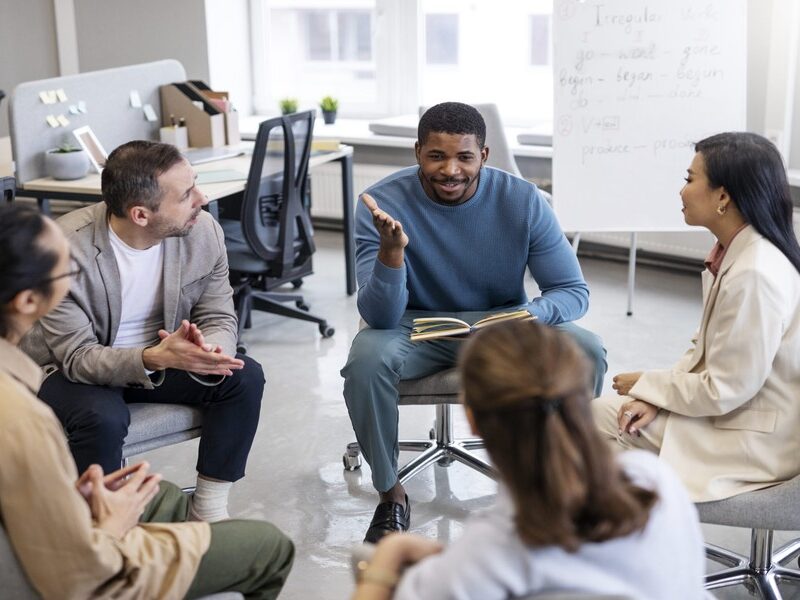 Training Programs That Help People Communicate With More Clarity